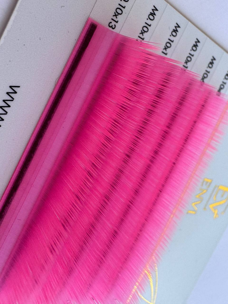 ריסים צבעוניים Envi (מיקס) Neon Pink 6 שורות – תמונה 2